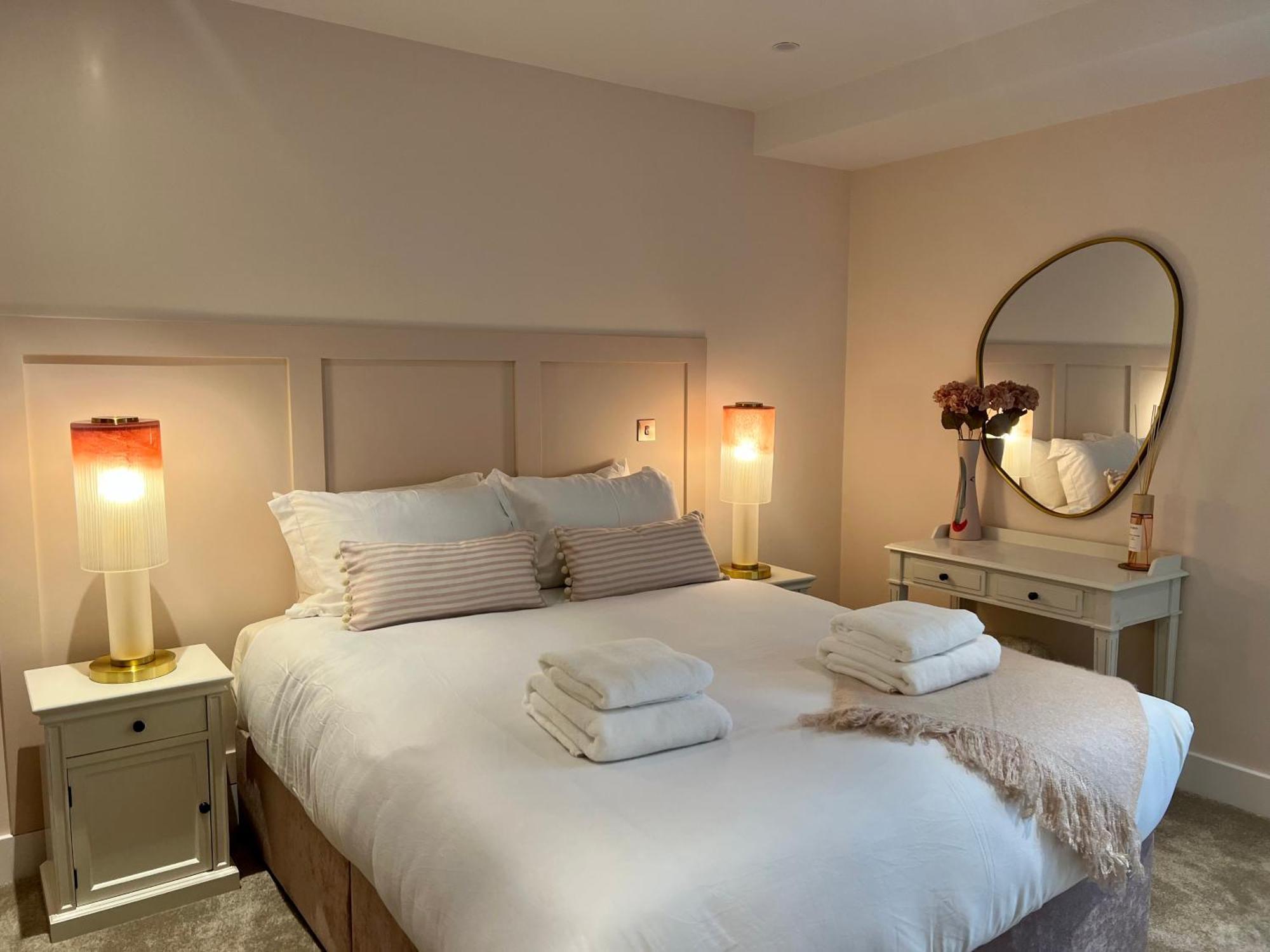 יורק The Pink Palace At Ryedale House מראה חיצוני תמונה