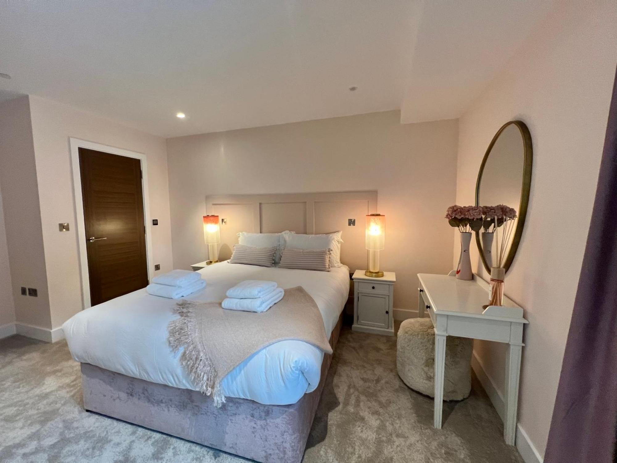 יורק The Pink Palace At Ryedale House מראה חיצוני תמונה